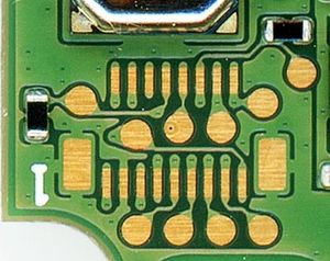 Canon PowerShot A3100 IS debug connector.jpg