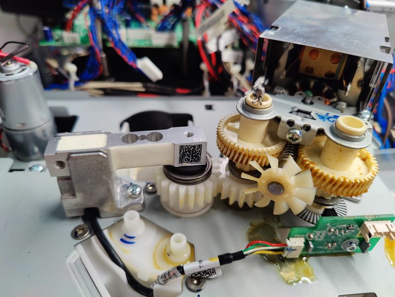 Roti rotimatic complete load cell mixer motor.jpg