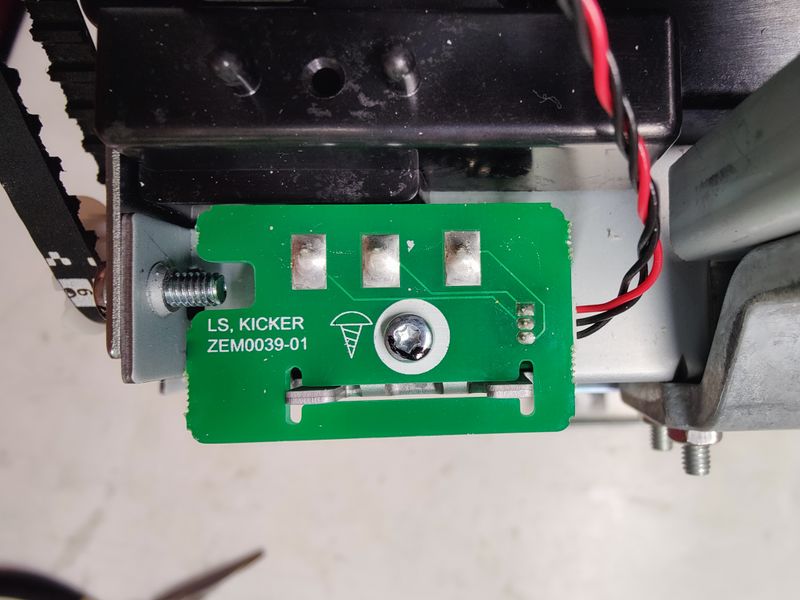 Roti rotimaker kicker limit switch PCB back.jpg